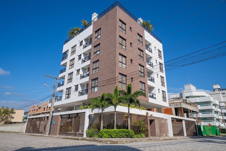 Apartamento com vista pro mar em Bombas
