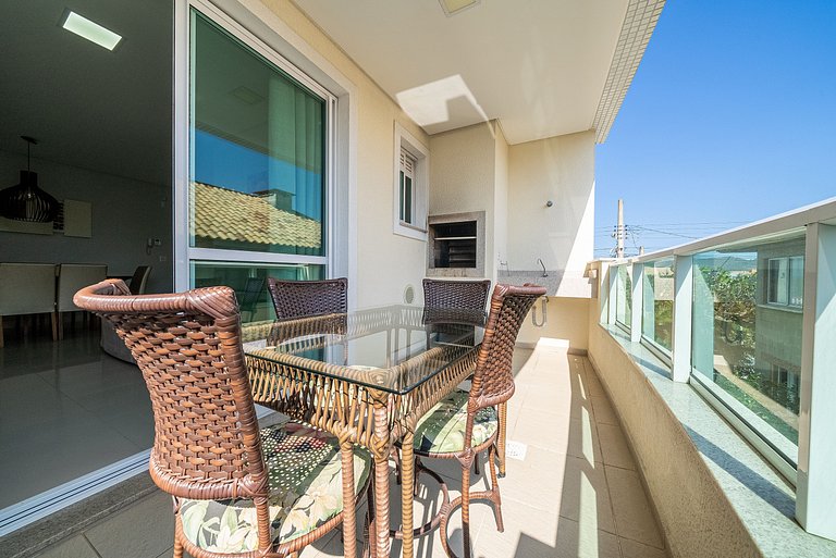 Apartamento à 30 metros da praia de Canto Grande
