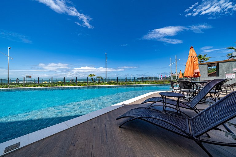 Acogedor dúplex con vistas al mar en Bombas