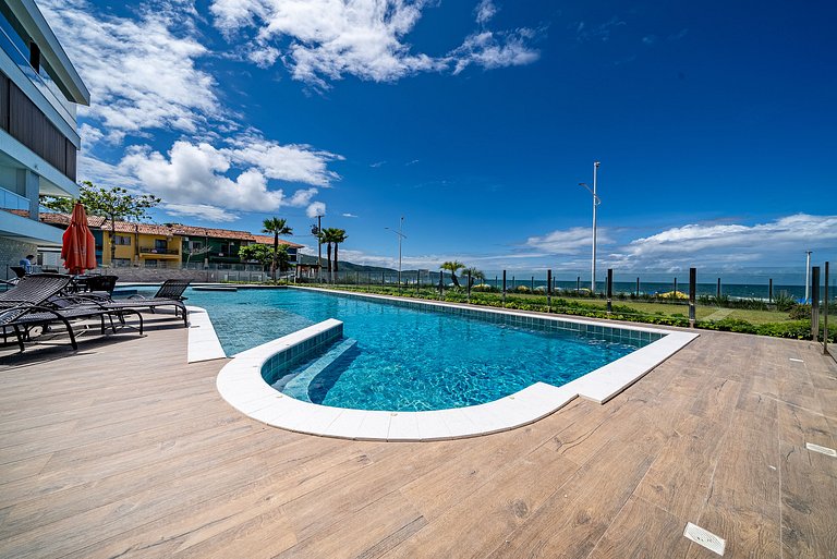 Acogedor dúplex junto al mar en Bombas