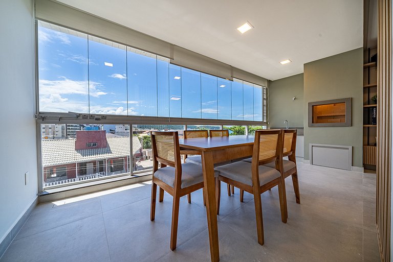 Duplex beira mar em Bombas com vista