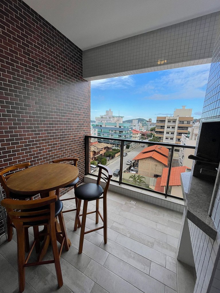 Apartamento com vista pro mar em Bombas