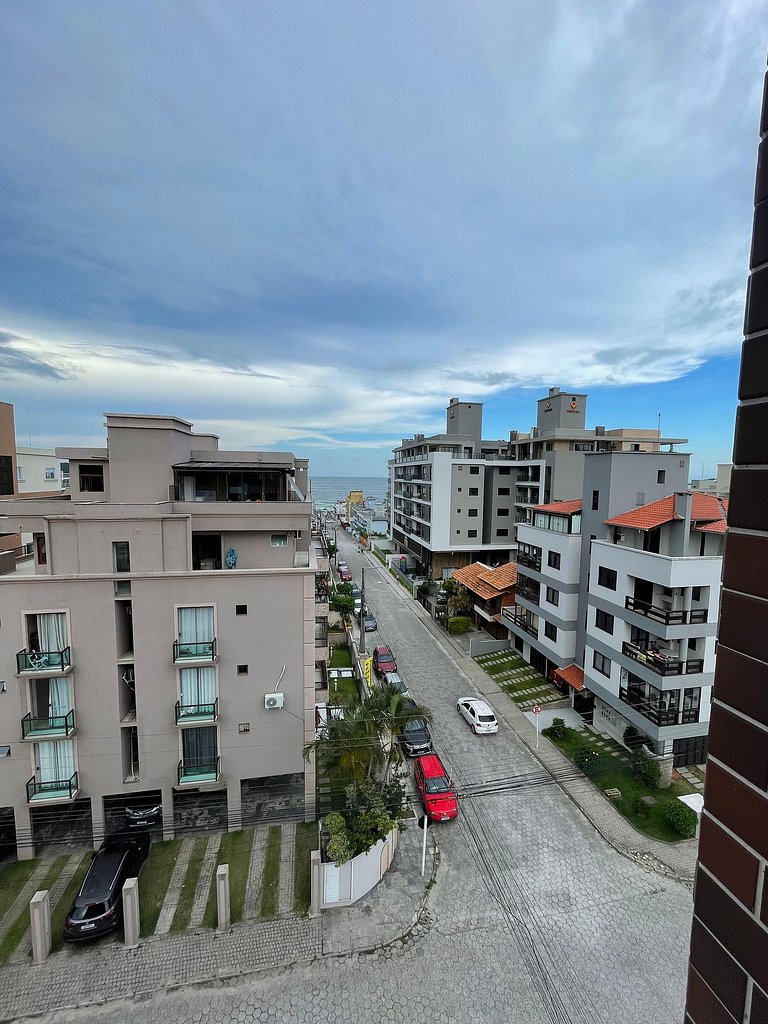 Apartamento com vista pro mar em Bombas