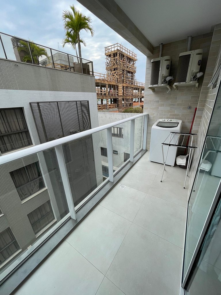 Piso en condominio con piscina