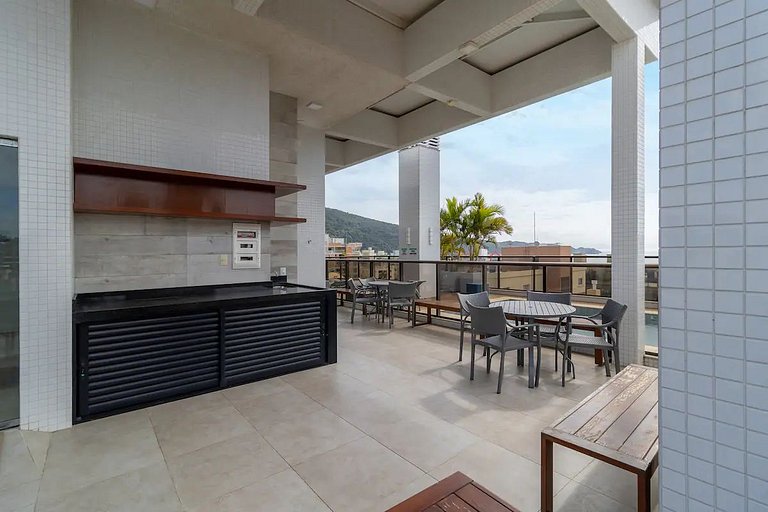 Apartamento com vista pro mar em Bombas