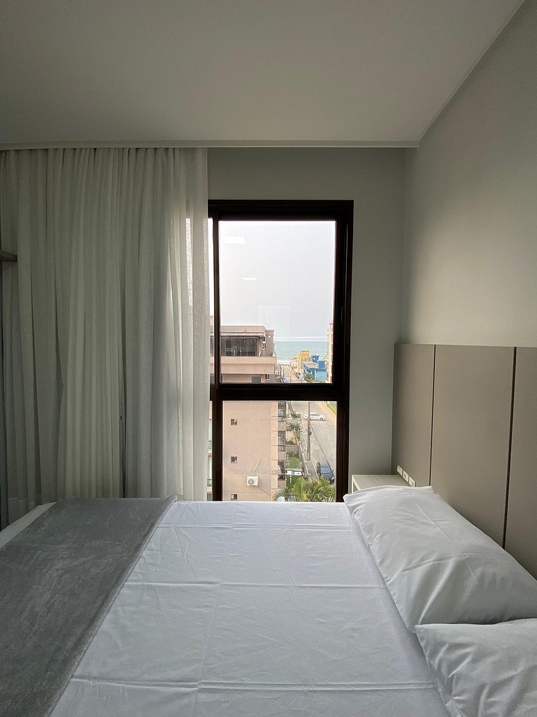 Apartamento com vista pro mar em Bombas