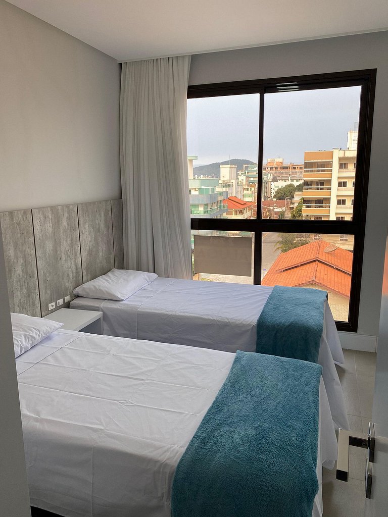 Apartamento com vista pro mar em Bombas