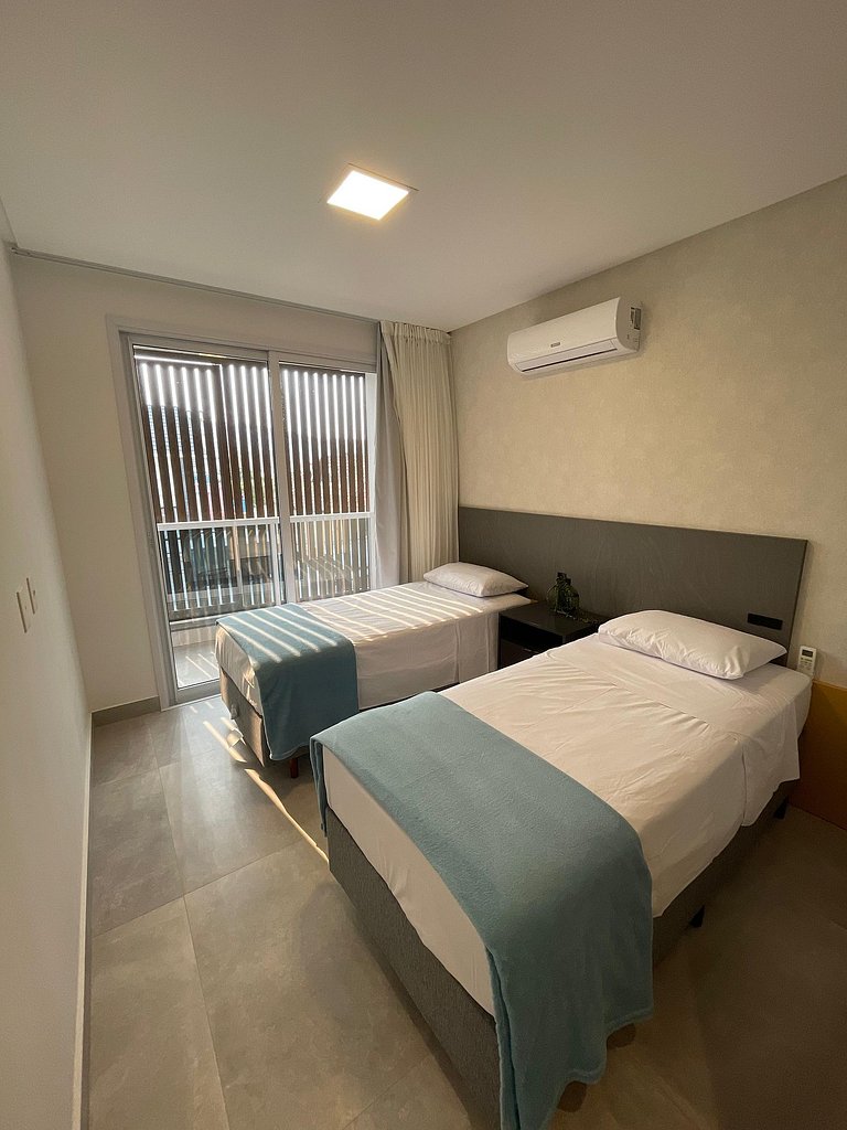 Duplex beira mar em Bombas com vista