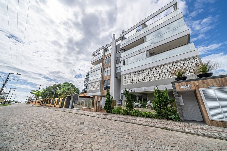 Apartamento de 2 suites cerca del mar