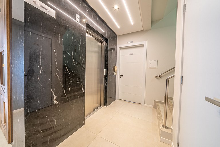 Apartamento de 2 suites cerca del mar