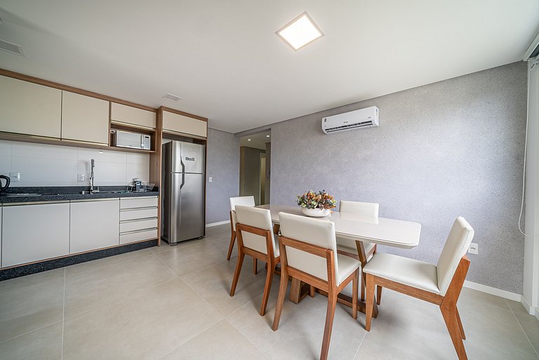 Apartamento con 2 suites, a 150 metros del mar en Mariscal.