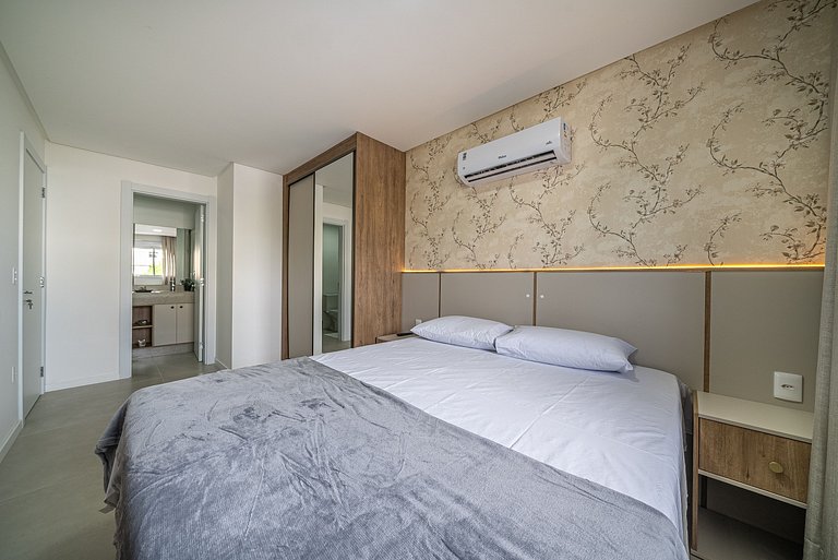 Apartamento con 2 suites, a 150 metros del mar en Mariscal.