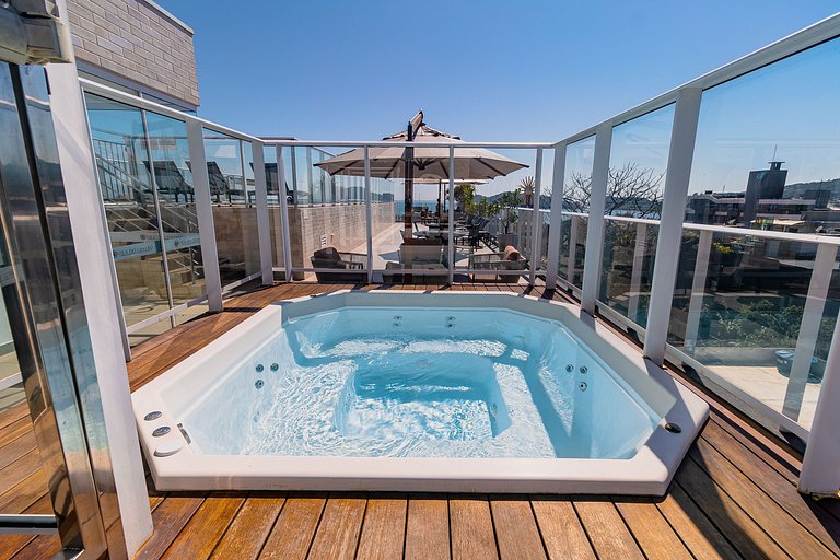 Piso en condominio con piscina
