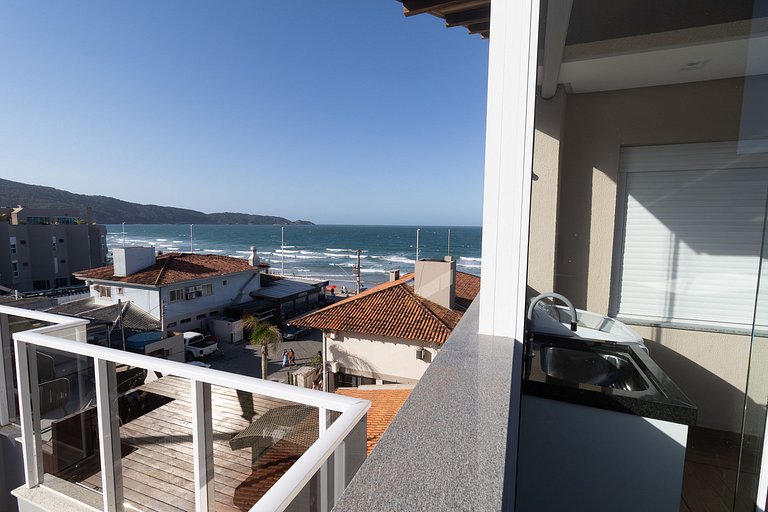 Ático dúplex frente al mar con 3 dormitorios en Bombas