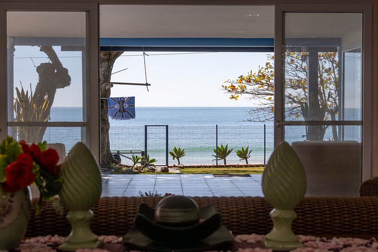 Casa Amalfi - Frente a la playa en el centro de Bombinhas