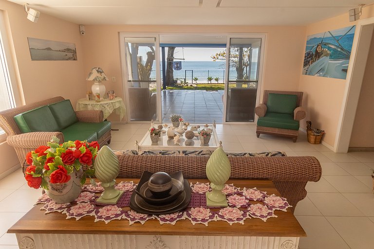 Casa Amalfi - Frente a la playa en el centro de Bombinhas