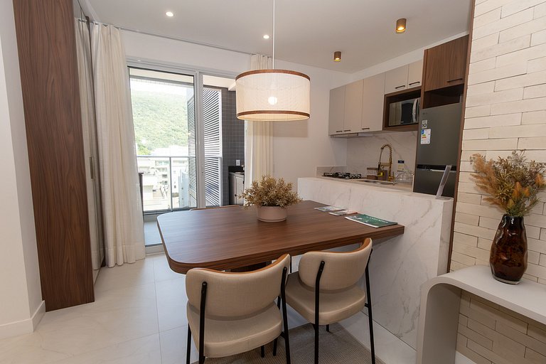 Apartamento 2 suítes Avenida de Bombas