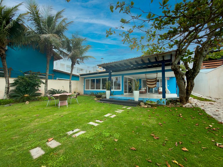 Casa Amalfi - Frente a la playa en el centro de Bombinhas
