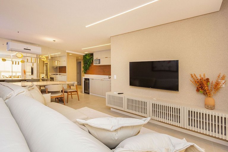 Apartamento 2 suítes perto do mar