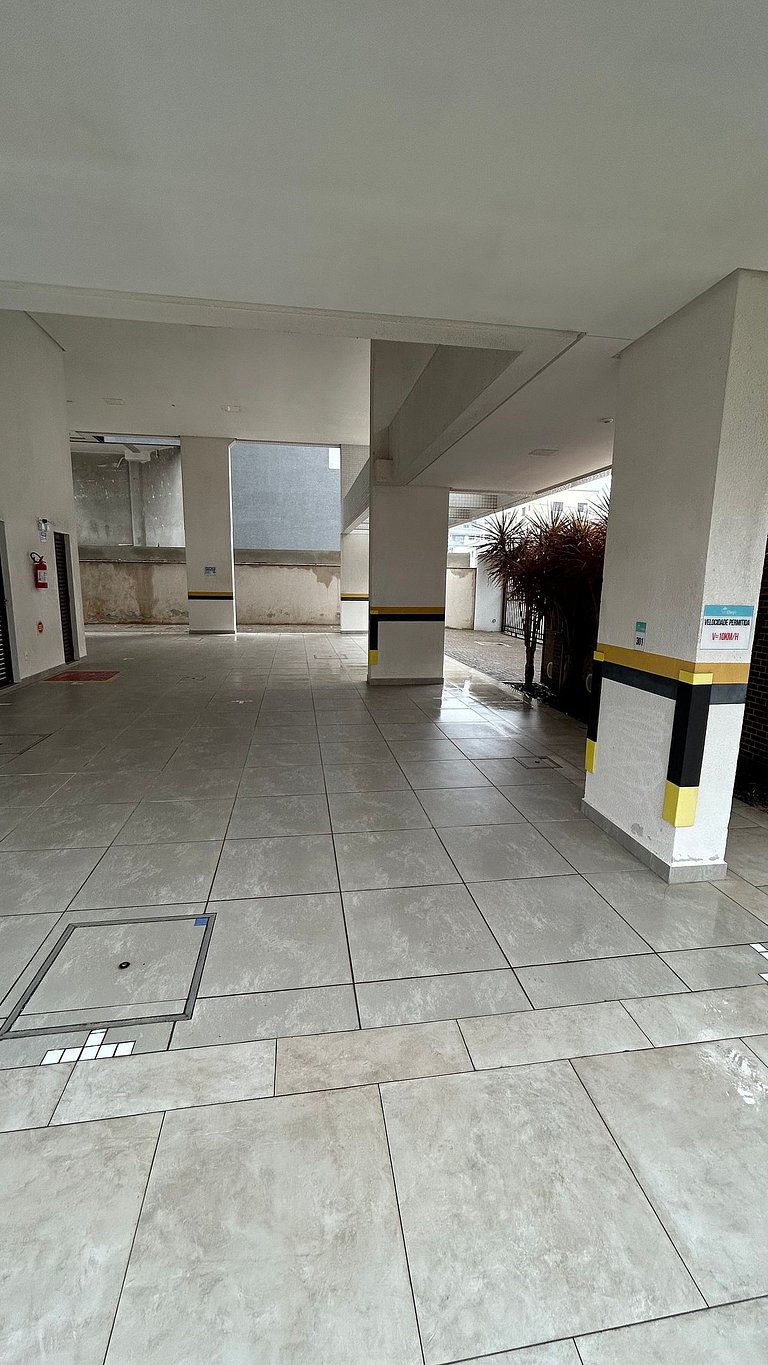 Apartamento de 3 quartos em Bombas sacada ampla