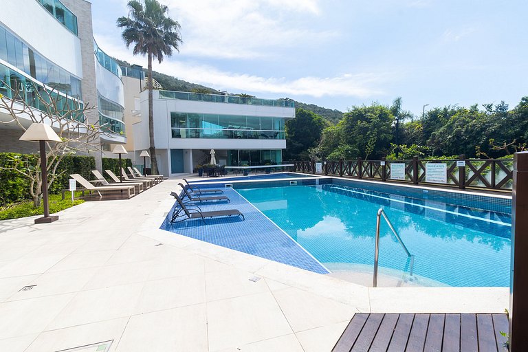 Comodidad y Vistas Increíbles en el Residencial Varandas do