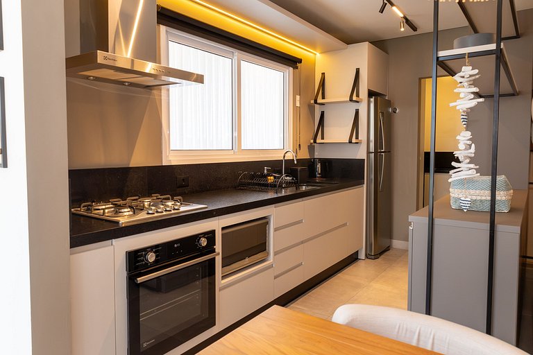 Duplex Moderno e Aconchegante em Bombinhas
