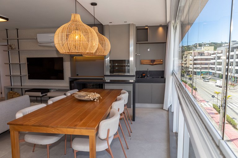 Duplex Moderno e Aconchegante em Bombinhas